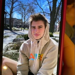 Meet your Posher, Leonard